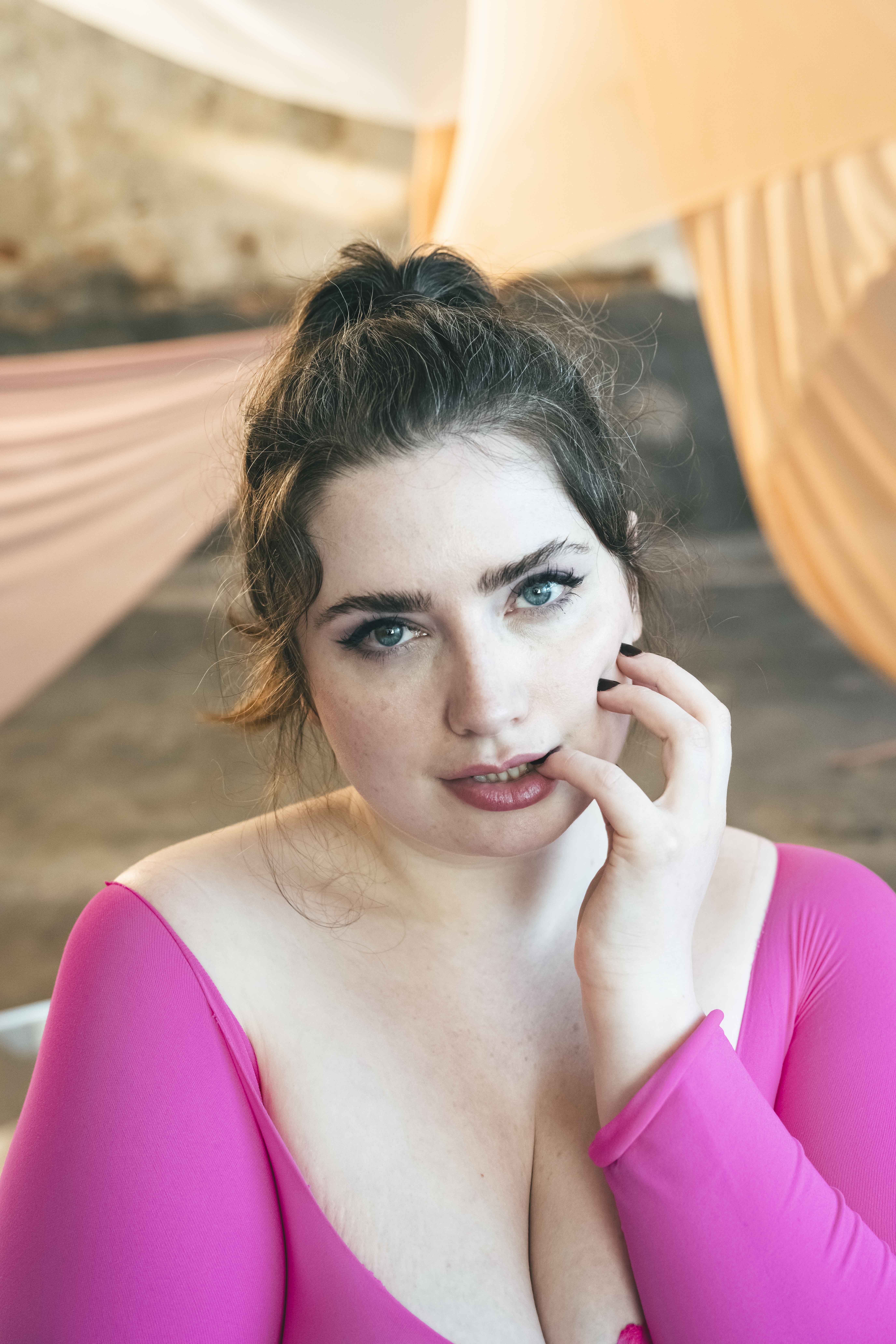 Bunny Harper porn photos