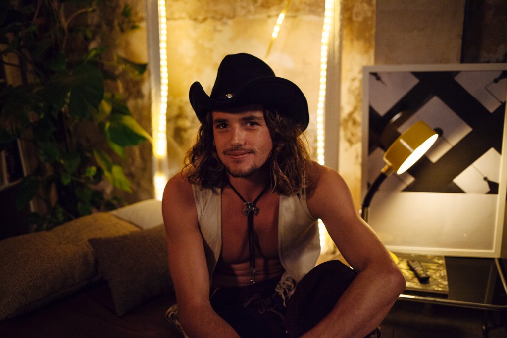 Magic Magnus porn photos