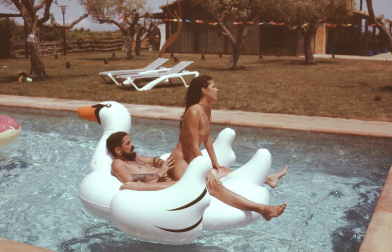 Ibiza Splash Crush porn photos