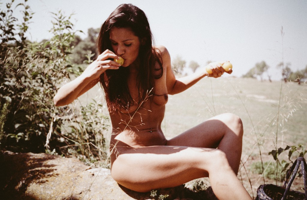 A Weekend in the Garden of Eden porn photos