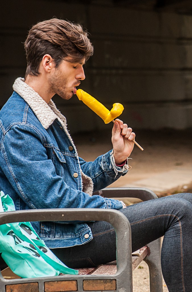 A Blowjob Is Always a Great Last-Minute Gift Idea porn photos