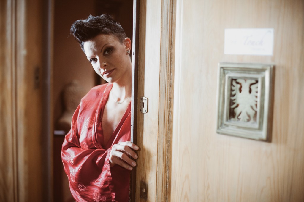 I Believe in Happy Endings porn photos