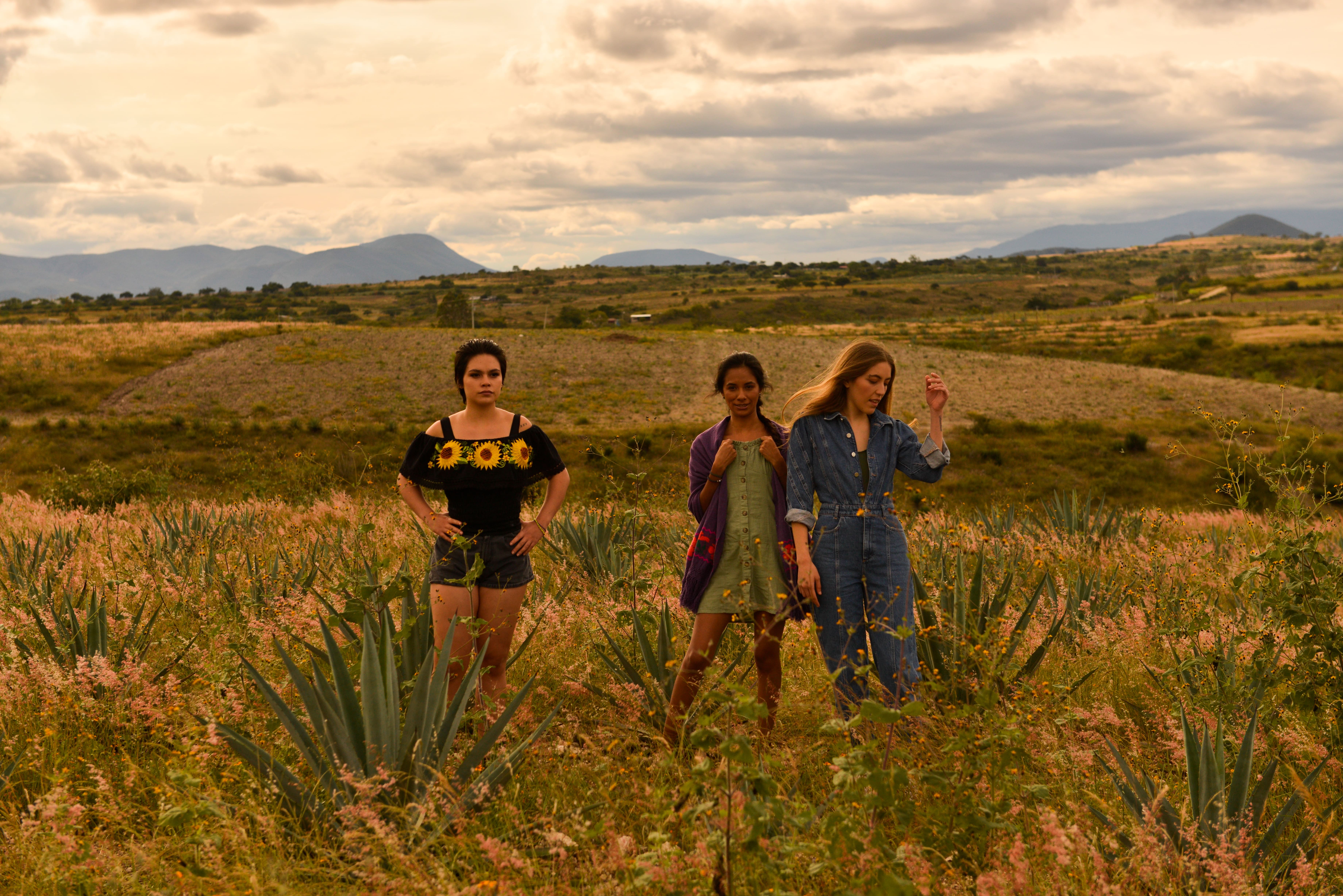 Beso de Mezcal porn photos