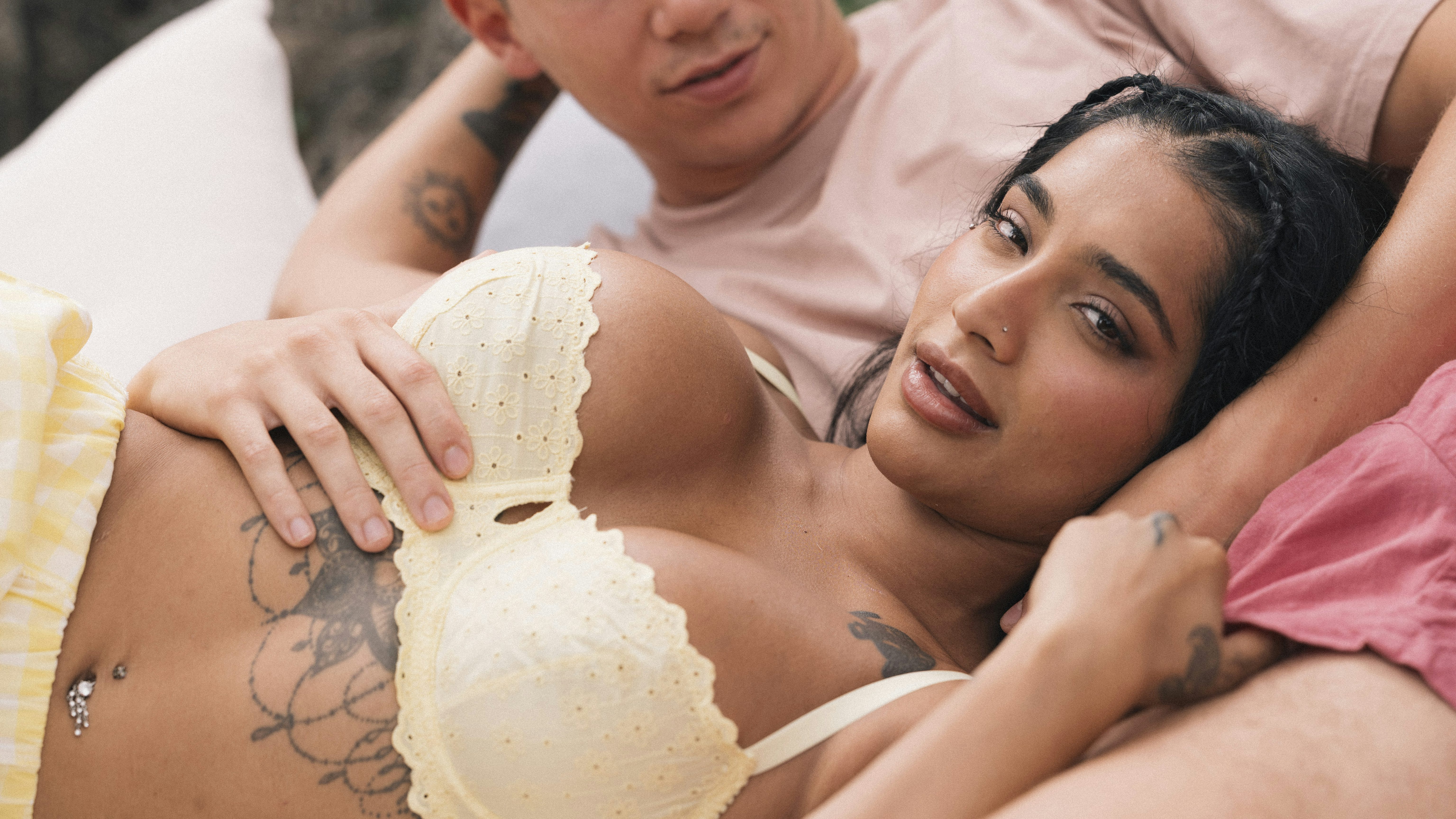 Yasmina Khan & Brady Bud Yasmina Khan & Brady Bud