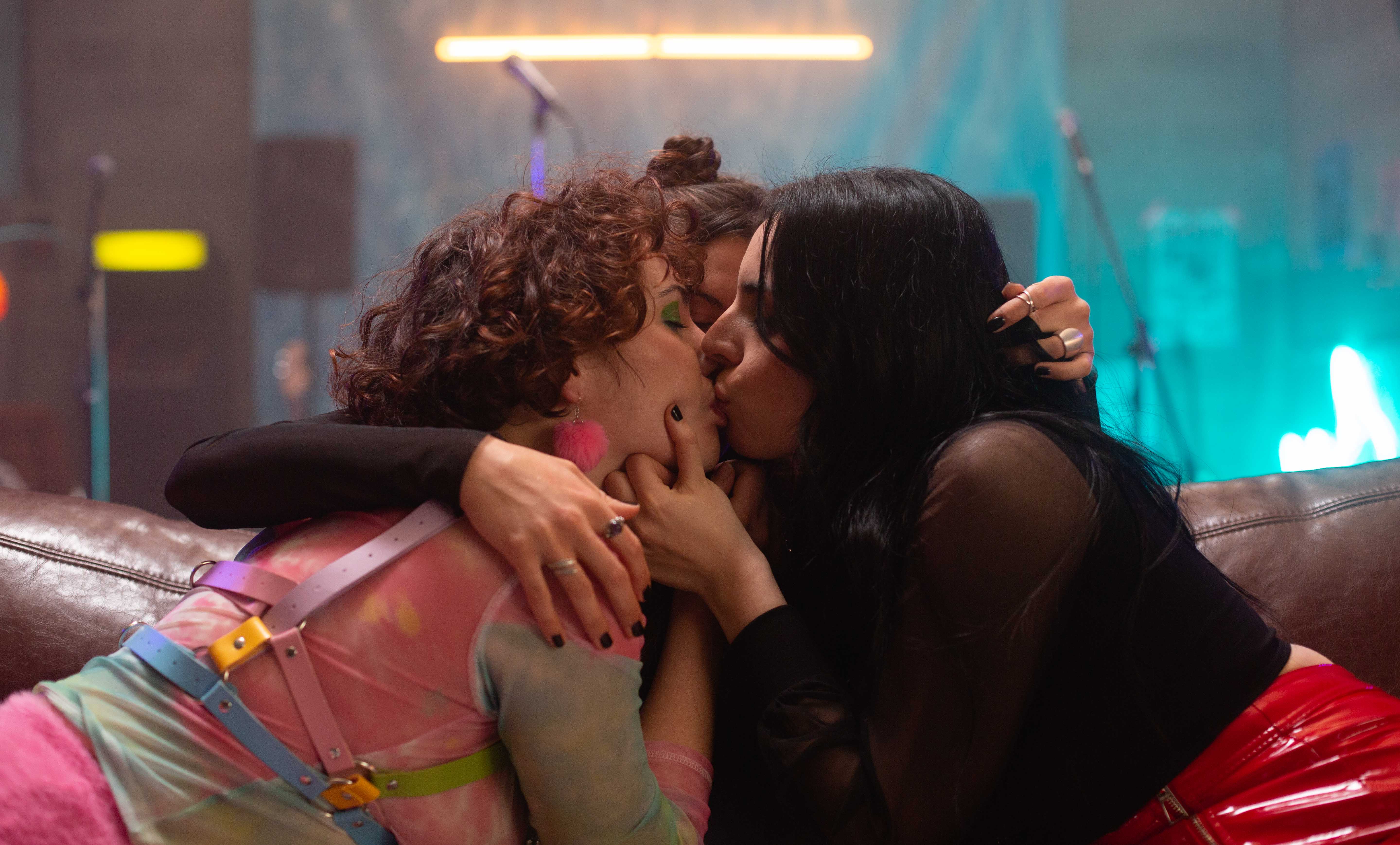 Bunnie Bennett porn photos