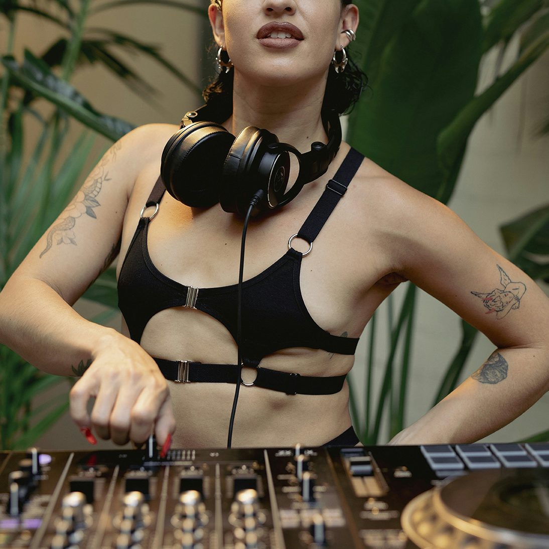 Holy Mami porn photos Holy Mami porn photos