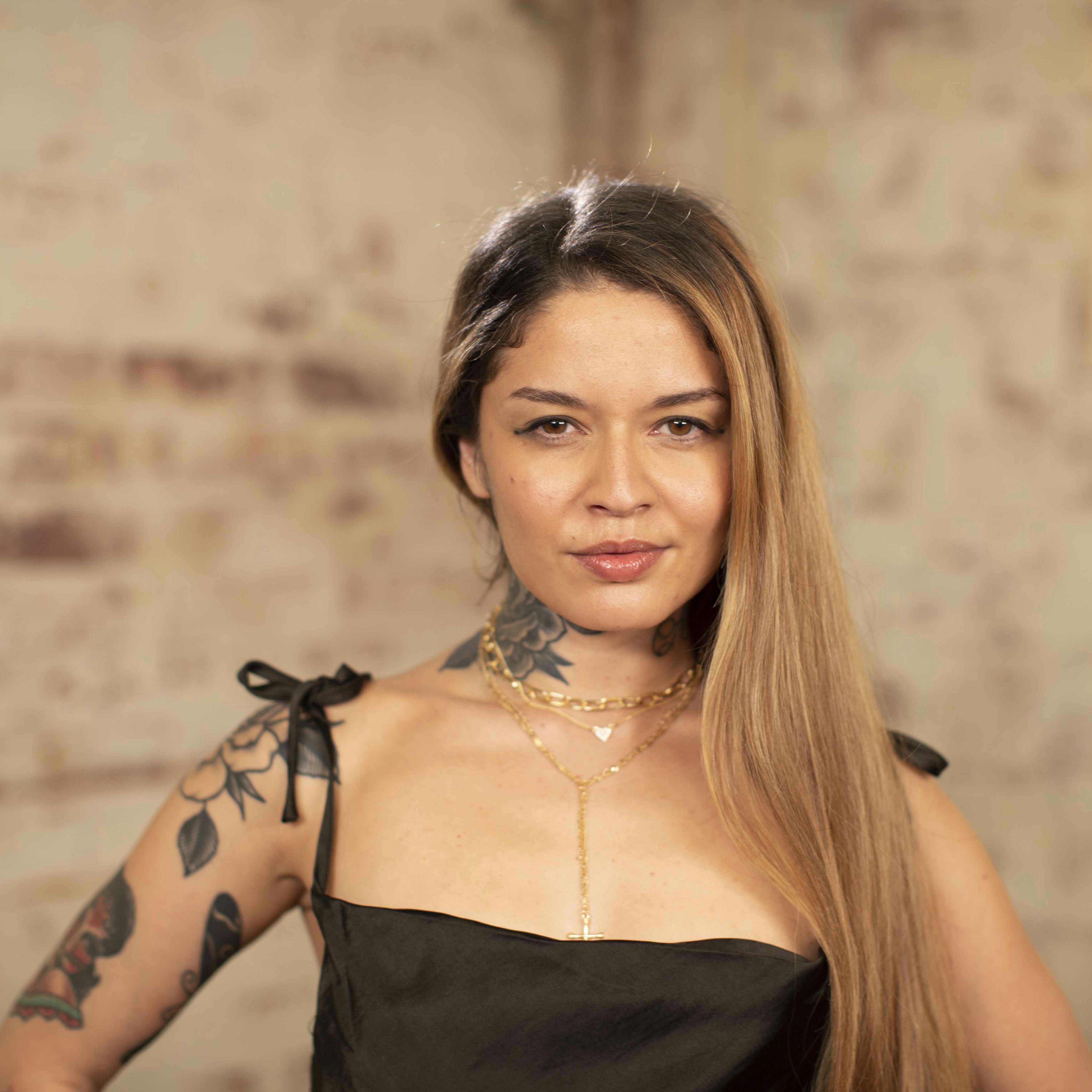 Pantiesdagi etuk ayollarning fotosuratlari Sevgili bilan haqiqiy jinsiy aloqa