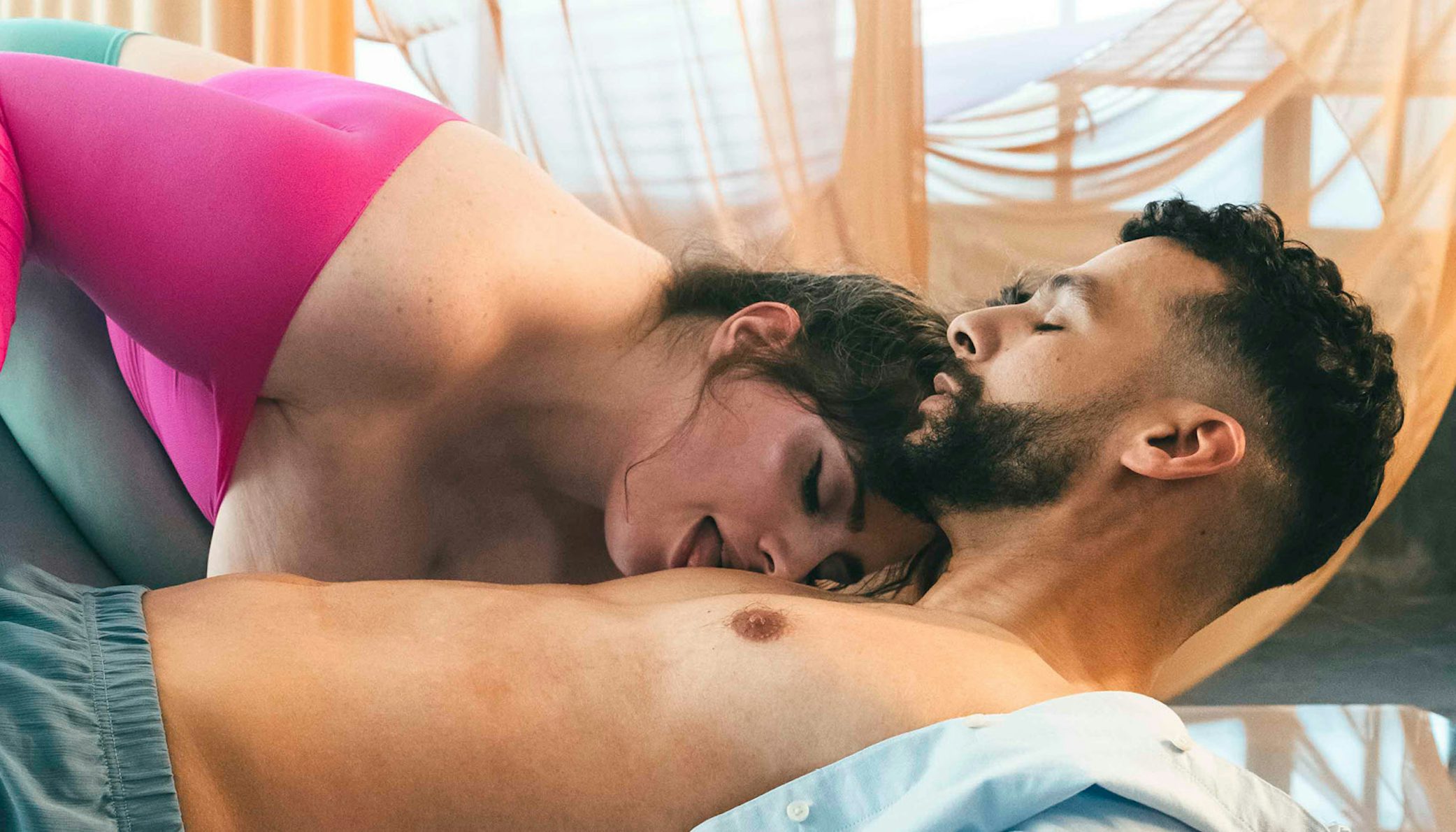 Trailer Nylon Dreams Trailer Nylon Dreams