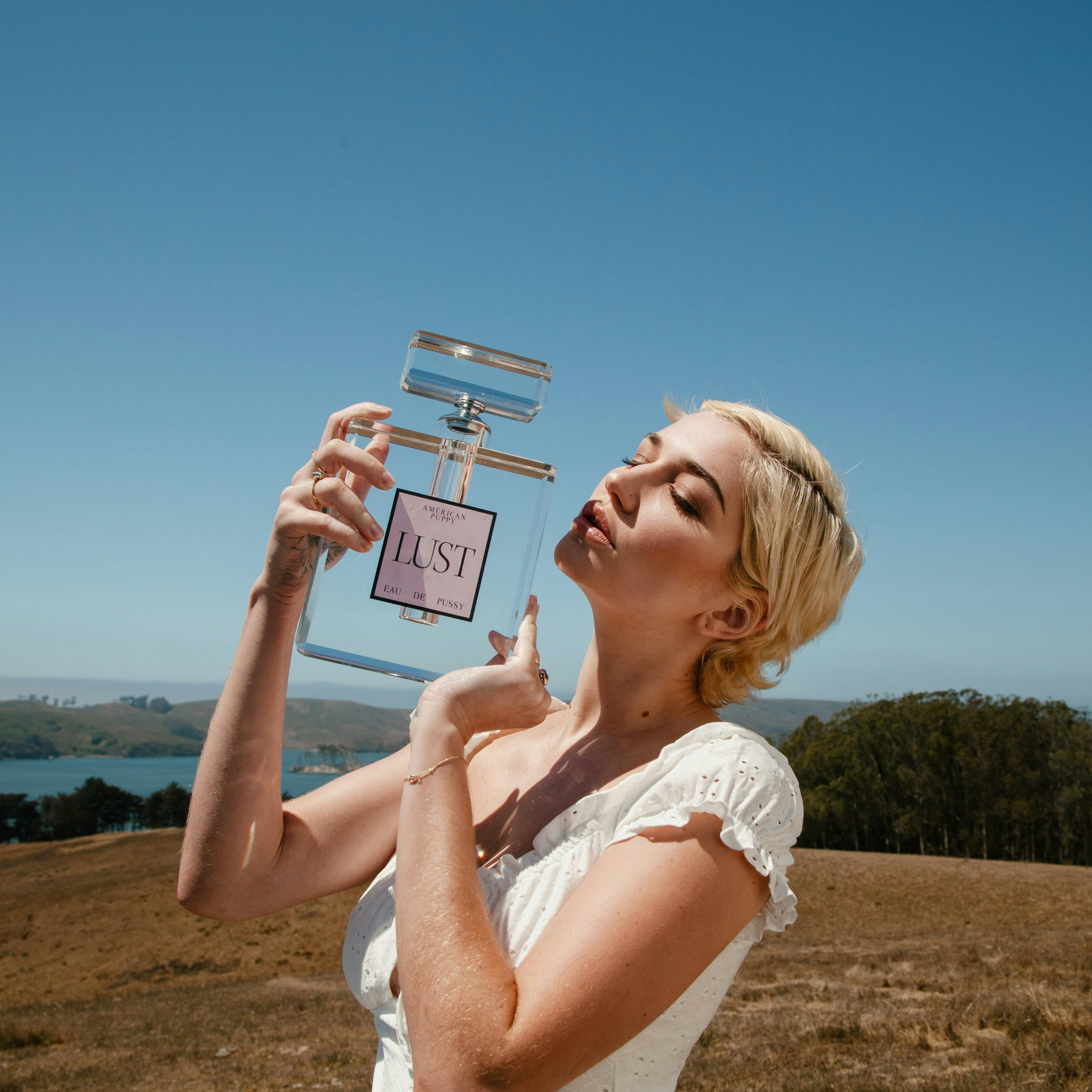 Eau de Pussy porn photos Eau de Pussy porn photos