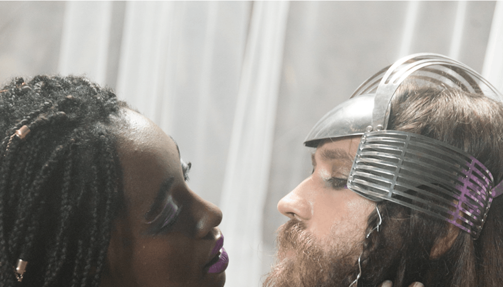 Interview: Holycouple Interview: Holycouple